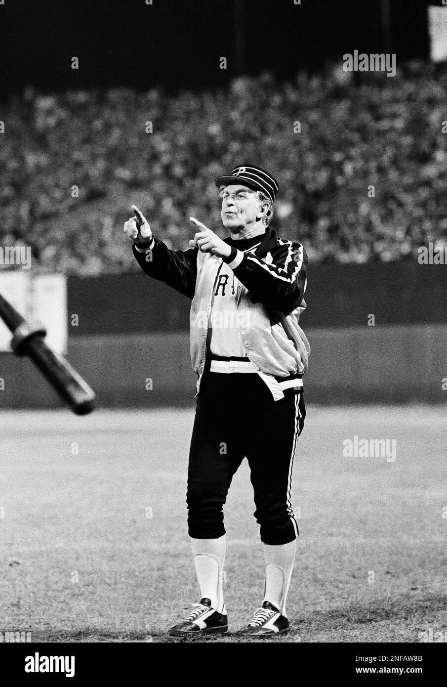 Pirates relief pitcher Kent Tekulve waves toward the dugout after striking  out Orioles Doug DeCinces to end sixth game of World Series in Baltimore,  Oct. 16, 1979. Tekulve relieved starter John Candelaria