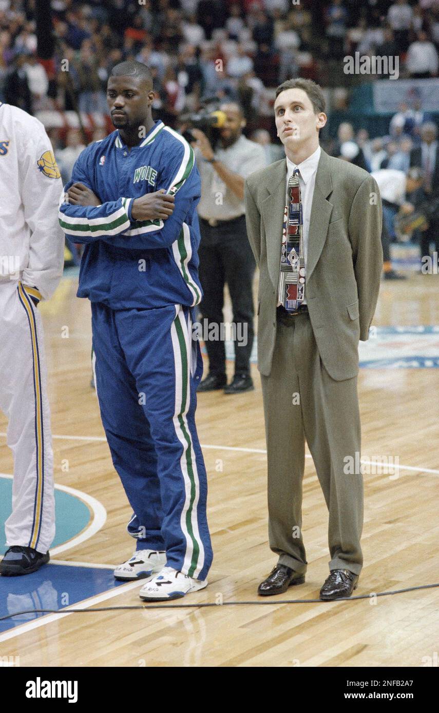 Sacramento Kings Bobby Hurley, right, stands with fellow NBA