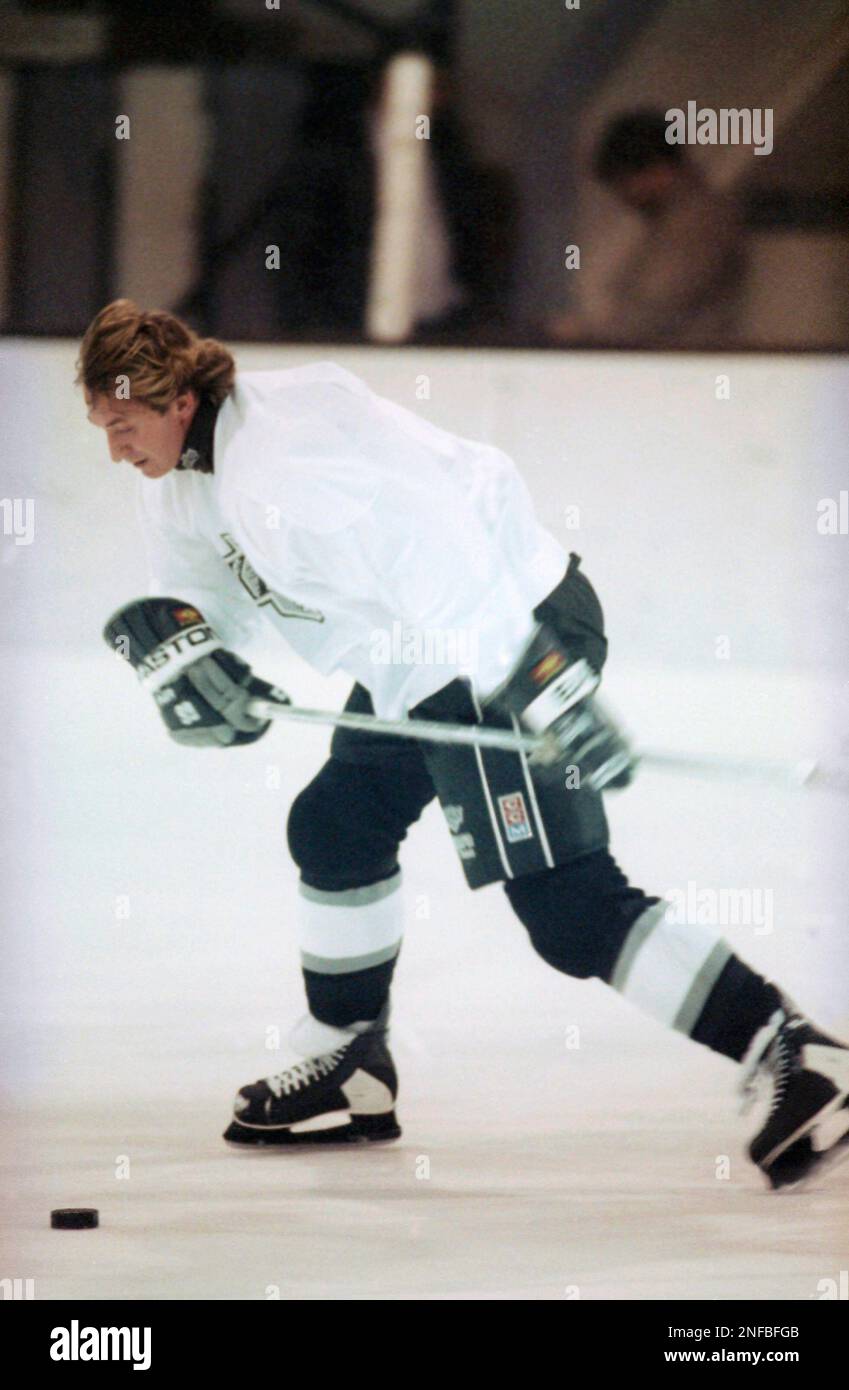 Wayne Gretzky of the Los Angeles Kings puts up a shot during Kings