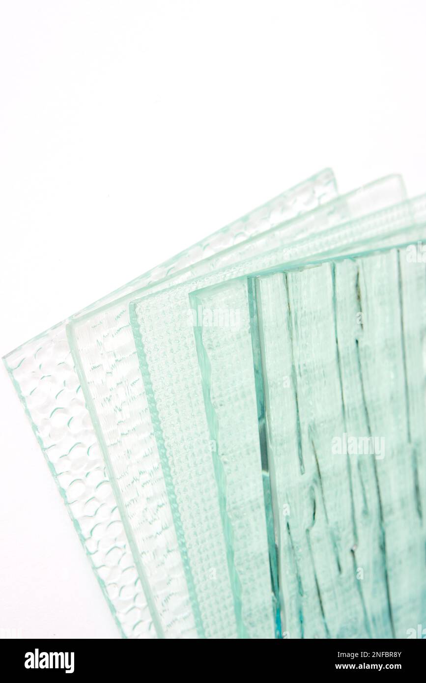 Sheets of Factory manufacturing tempered clear float glass panels cut