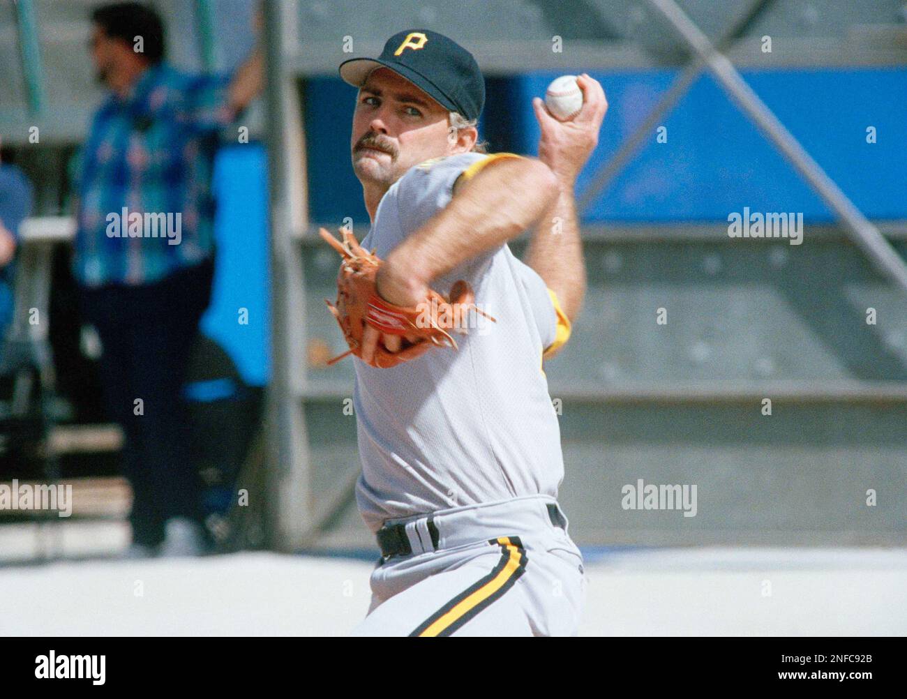 Pittsburgh Pirates pitcher Doug Drabek -- Please credit photographer Kirk  Schlea Stock Photo - Alamy