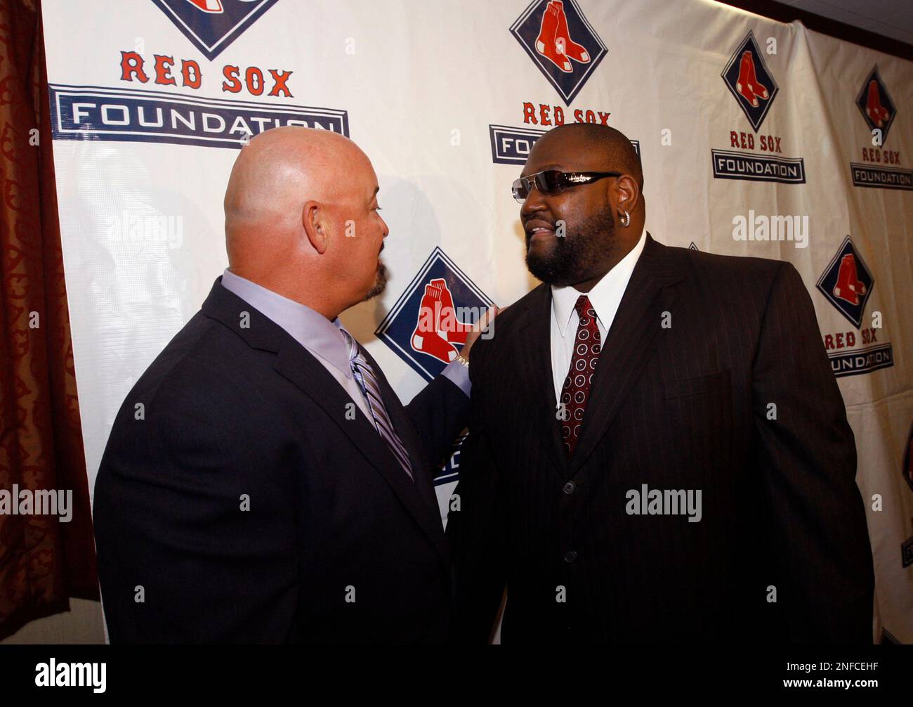 Former Red Sox players, Mike Greenwell, left, and Mo Vaughn, pose for a  photo after addressing the media, Friday, Nov. 7, 2008, in Boston. The Boston  Red Sox Hall of Fame inducted