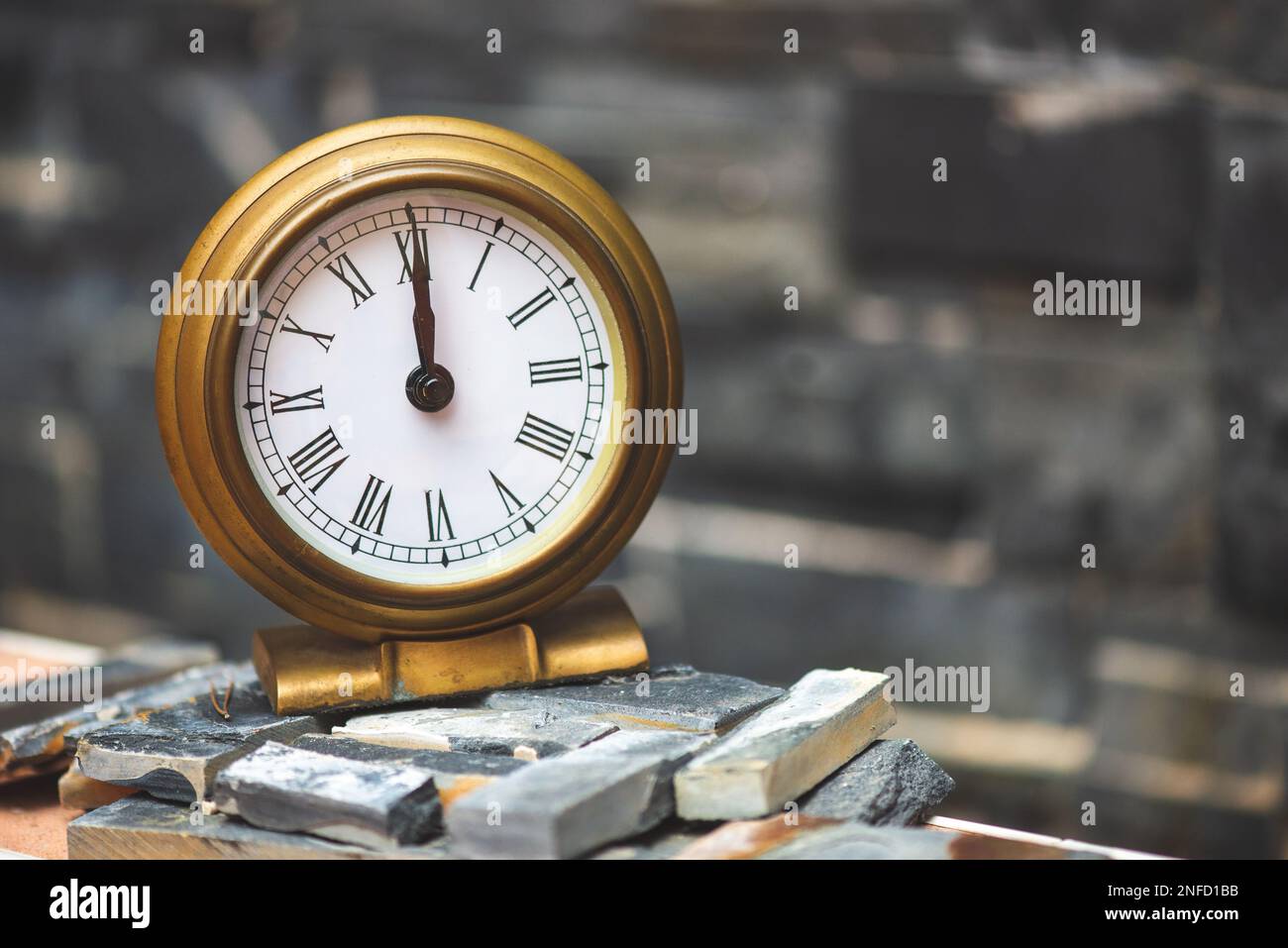 Vintage background with retro alarm clock Stock Photo - Alamy