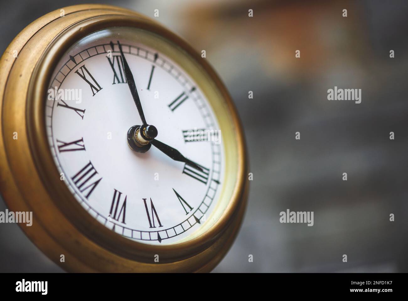 Vintage background with retro alarm clock Stock Photo - Alamy
