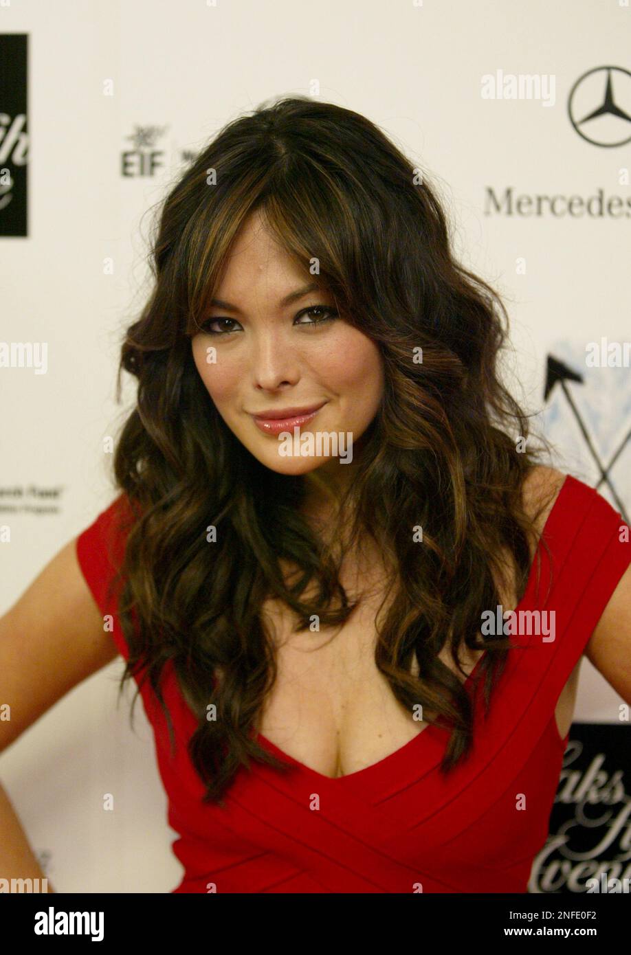 Actress Lindsay Price arrives for the Saks Fifth Avenue Key To The Cure ...