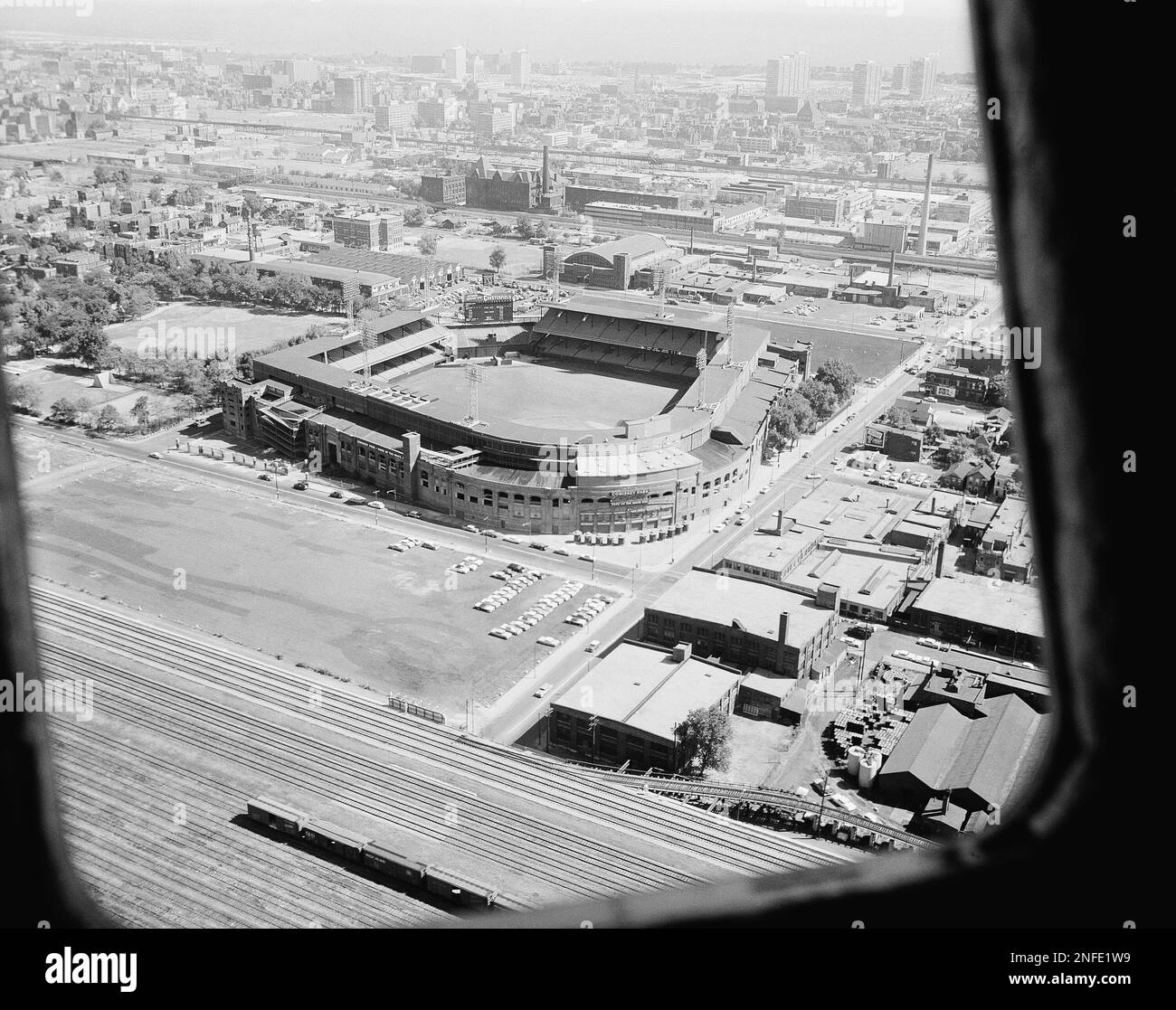 CHICAGO WHITE SOX NEW COMISKEY PARK AERIAL POSTCARD