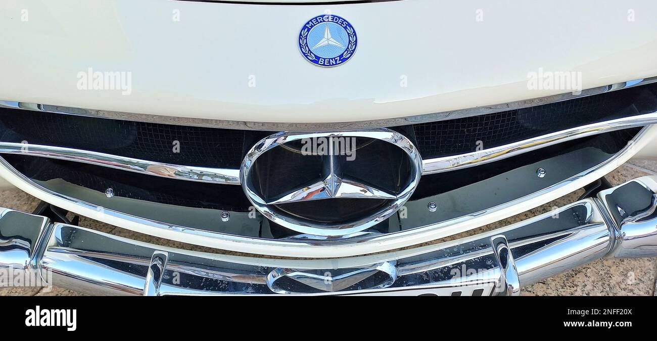 Mercedes Benz car bonnet, car mascot, hood ornament, bonnet ornament, radiator cap, motor mascot, car emblem, Stock Photo