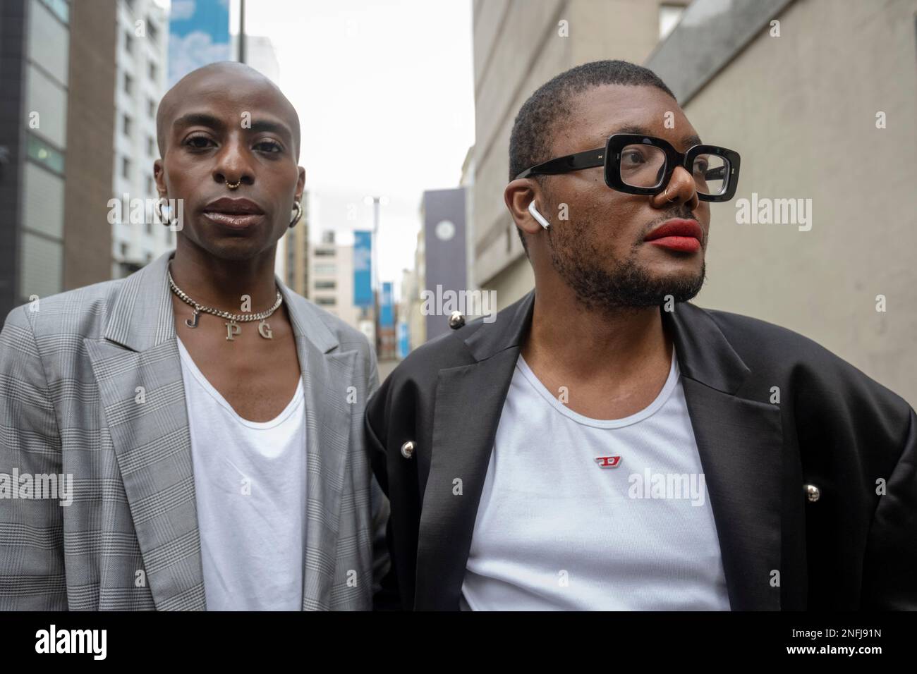 London, UK.  17 February 2023.  Fashionistas outside the NewGen space at the Old Selfridges Hotel for the opening day of London Fashion Week (LFW) where creations for Autumn/Winter 2023 (AW23) are shown.  The five-day event features catwalk shows, presentations and other events from over 116 designers.  Credit: Stephen Chung / Alamy Live News Stock Photo