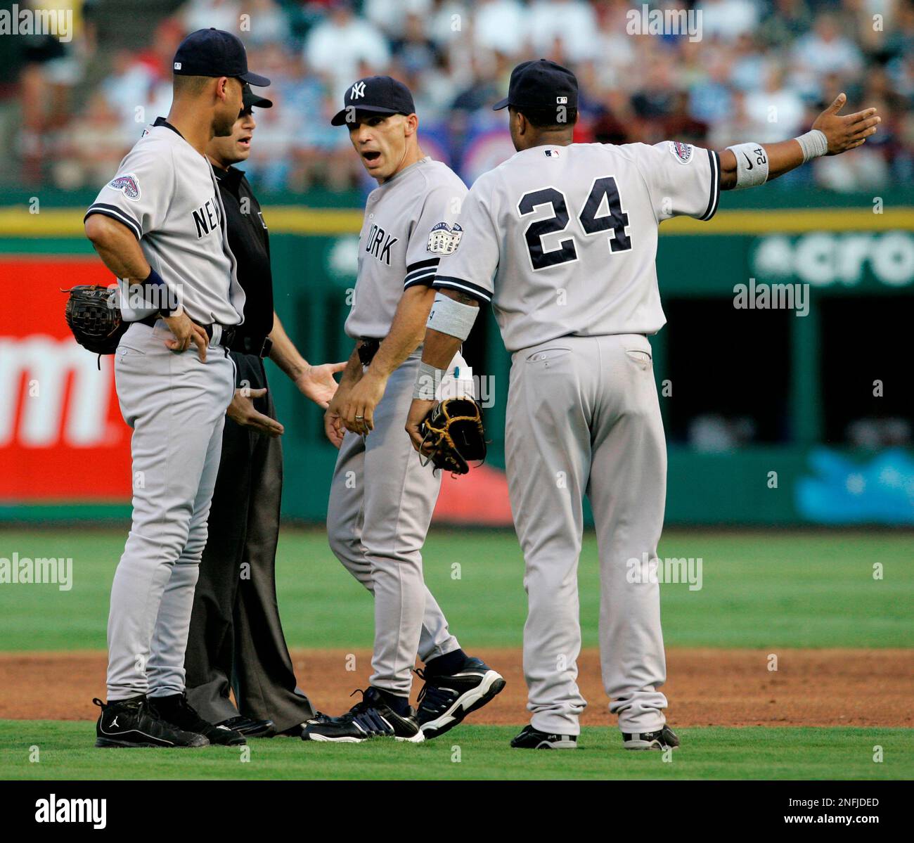 August 08, 2012: New York Yankees shortstop Derek Jeter (2) throws