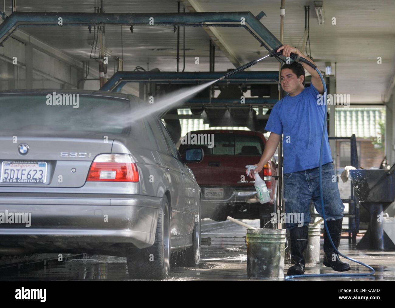 How Much Does Car Wash Pay Per Hour: Insider Secrets!