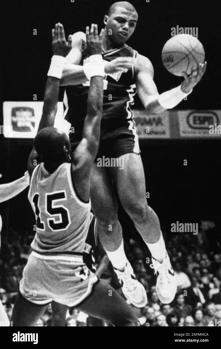 Charles Barkley maps out path for Johni Broome to become 'greatest player  in Auburn basketball history', image size:882x1390