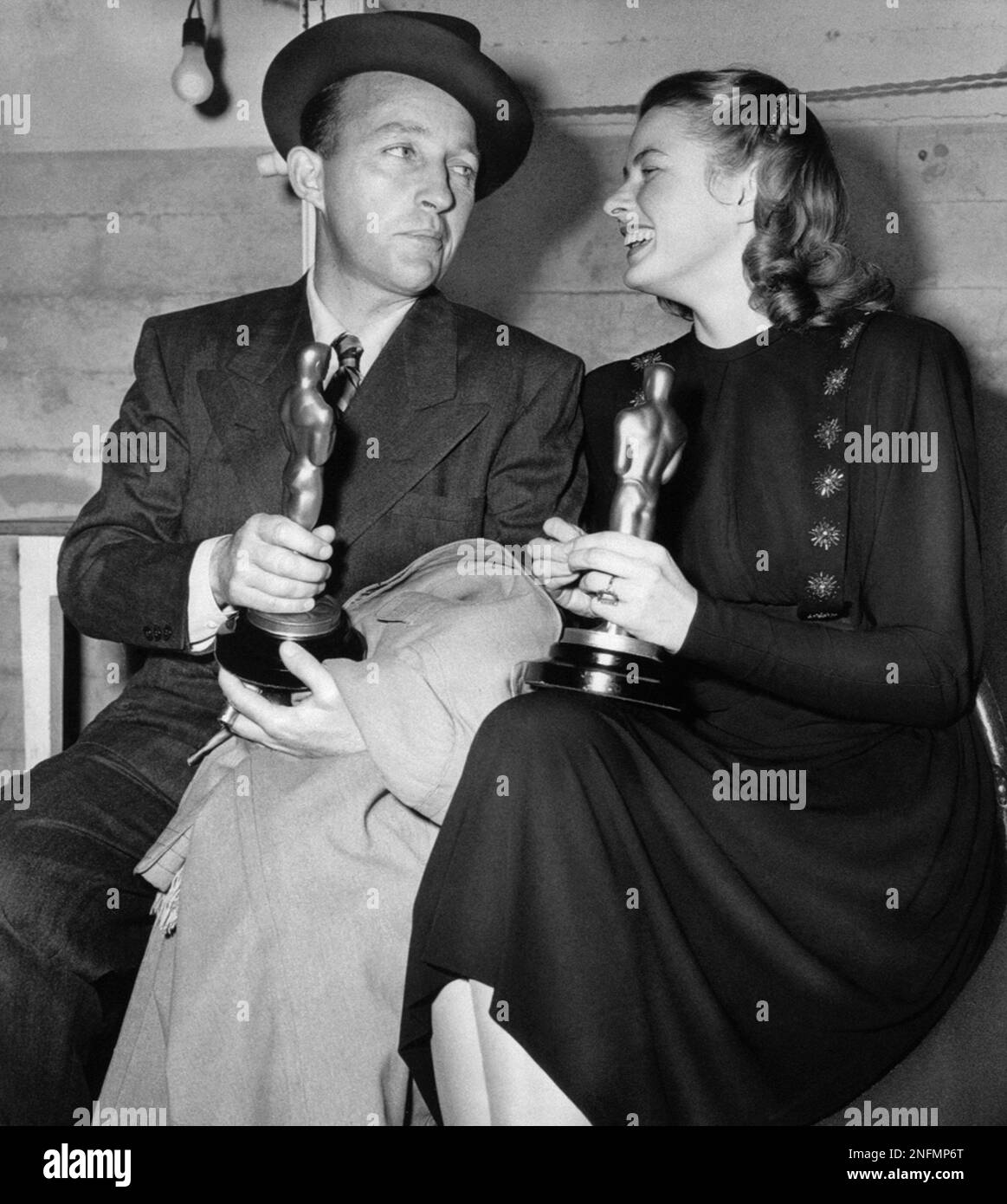 Bing Crosby and Ingrid Bergman compare Oscars they received in 1945 for ...