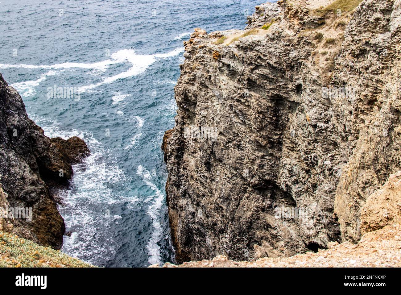 Belle-Ile-en-Mer. Sauzon. Wild coast towards the cave of the Apothecary ...