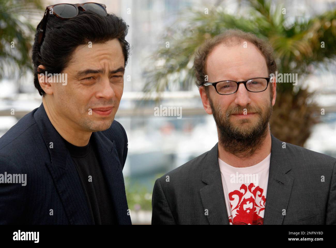 Puerto Rican Actor Benicio Del Toro Left And American Director Steven puerto-rican-actor-benicio-del-toro-left-and-american-director-steven