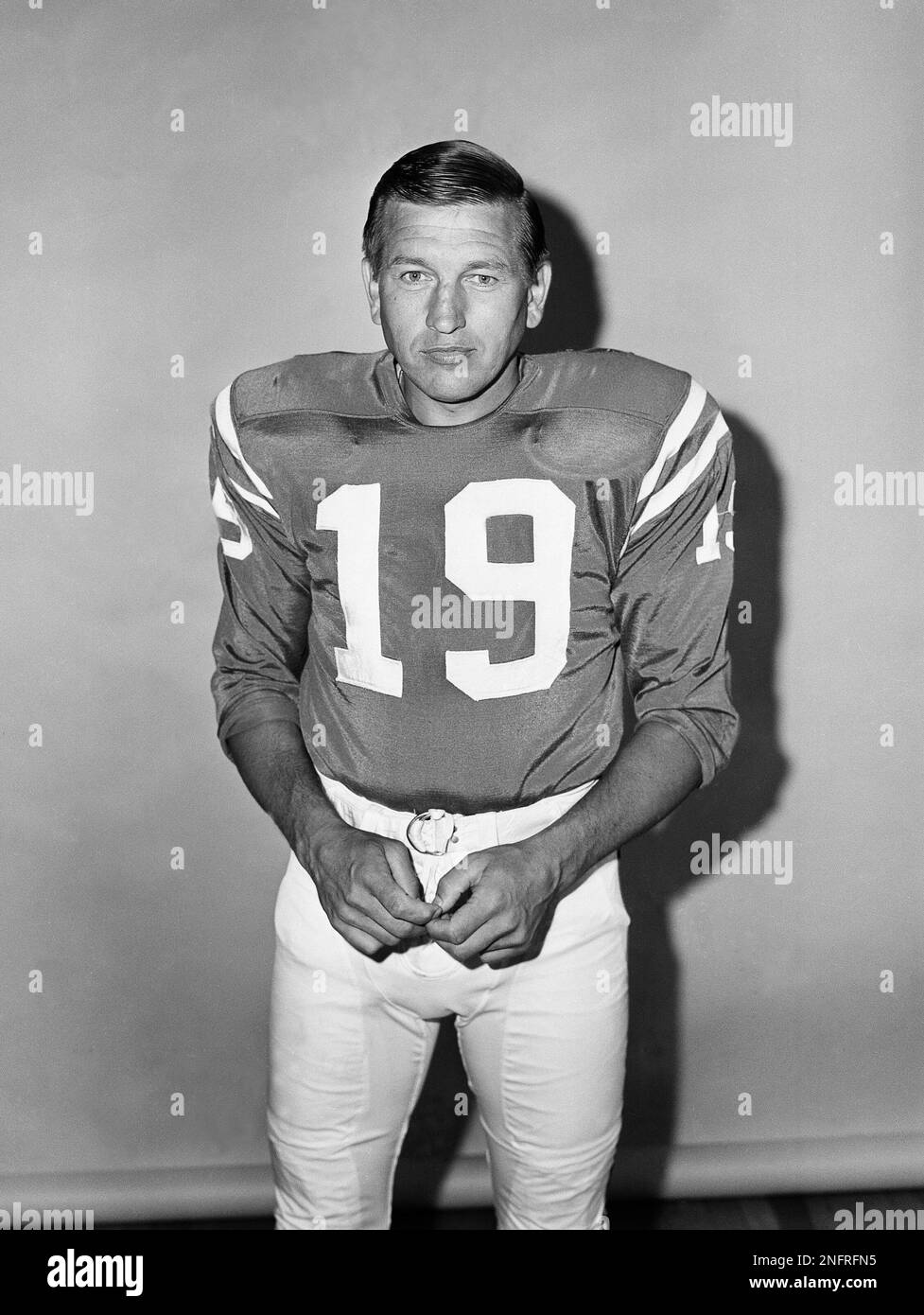 Quarterback Johnny Unitas of the Baltimore Colts poses in Westminster, MD  on July, 19, 1961. (AP Photo Stock Photo - Alamy