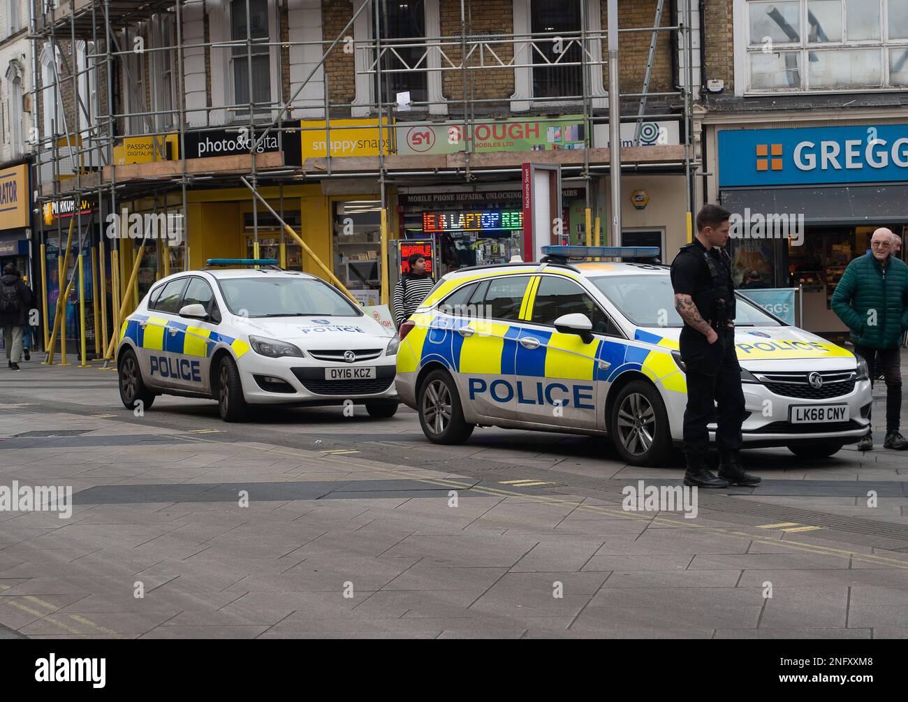 Slough, Berkshire, UK. 17th February, 2023. Police dealing with an