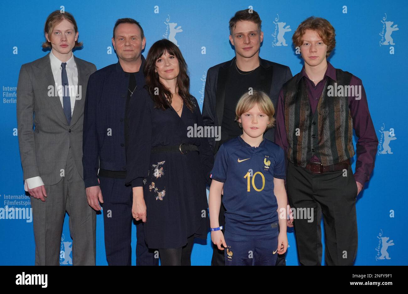 Berlin, Germany. 17th Feb, 2023. Actors Casper von Bülow (l-r), Devid ...