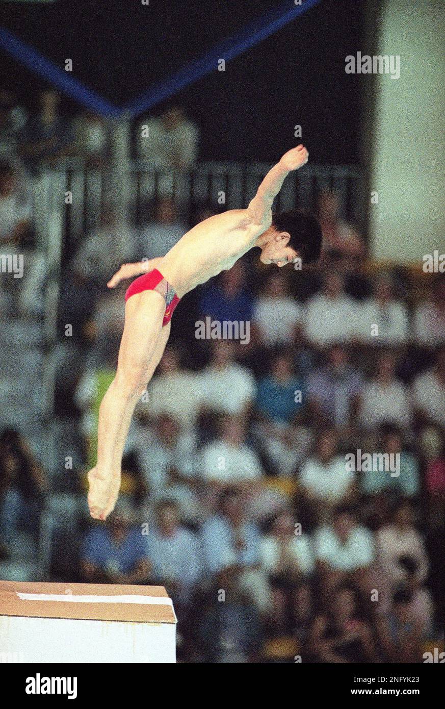 China's Li Xiong performs in the men's platform diving final ...