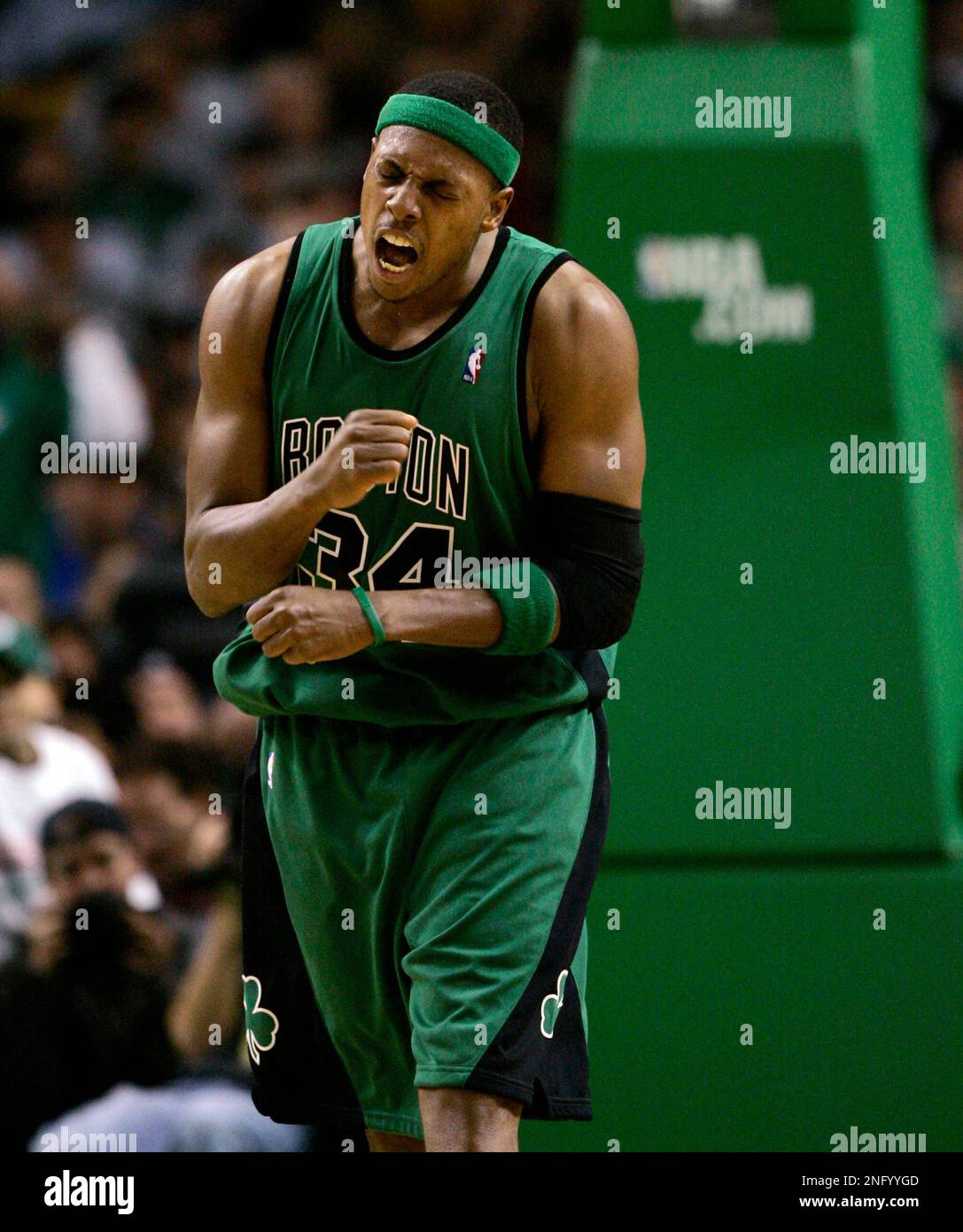 Struggling Paul Pierce not ready to quit just yet - Los Angeles Times, image size:1087x1390