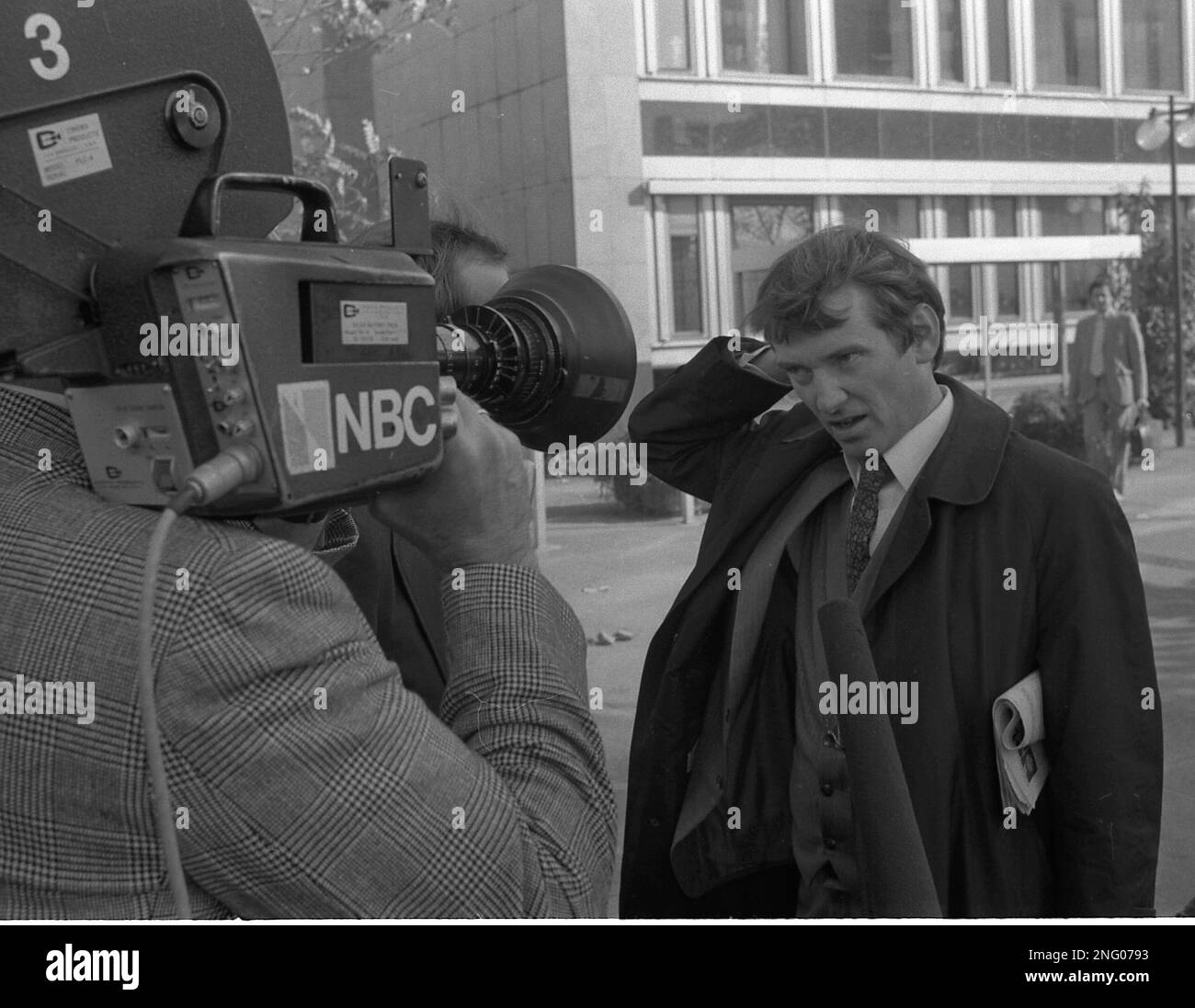 west-german-lawyer-otto-schily-former-defence-attorney-of-imprisoned