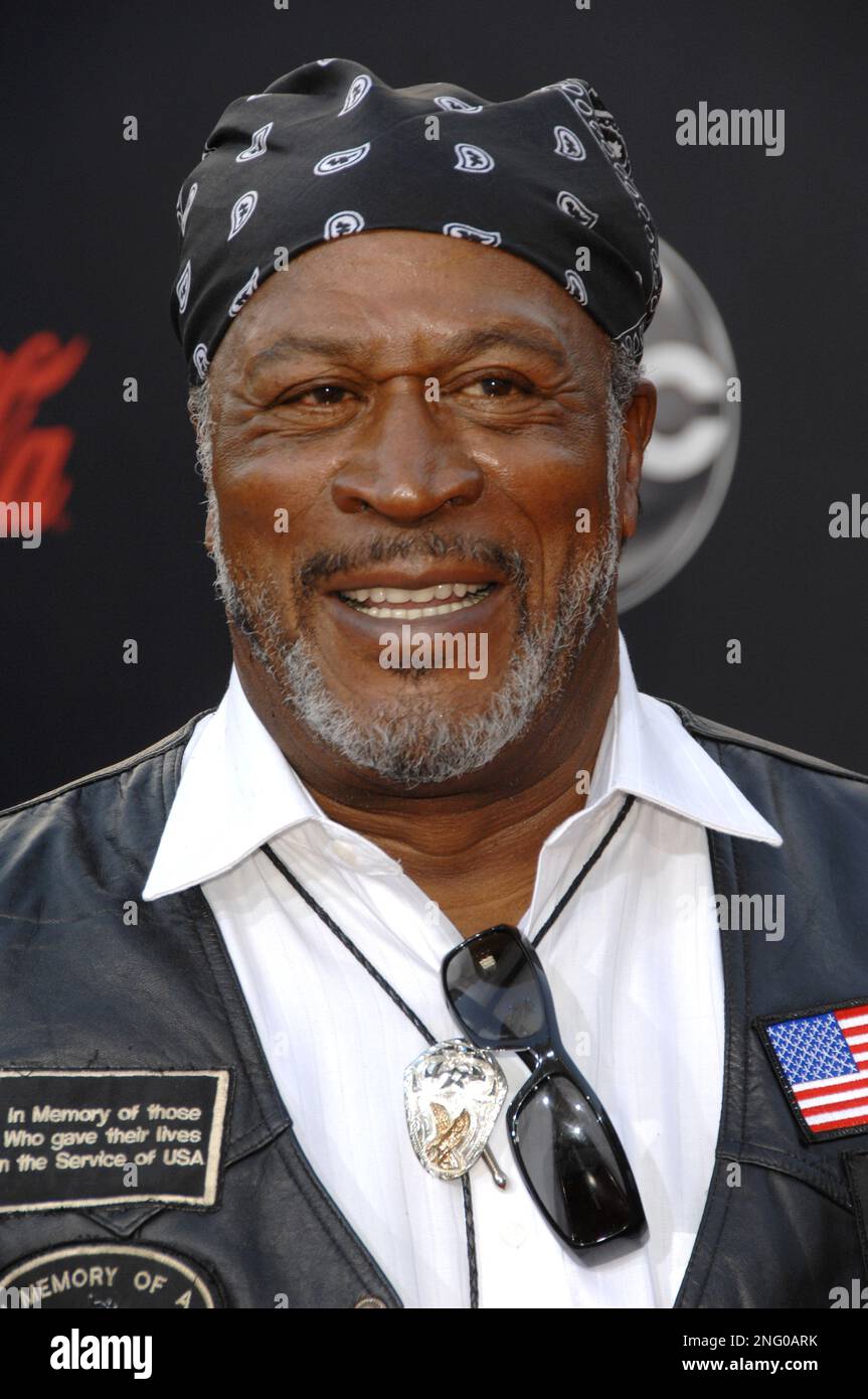 John Amos arrives at the American Music Awards in Los Angeles on Sunday