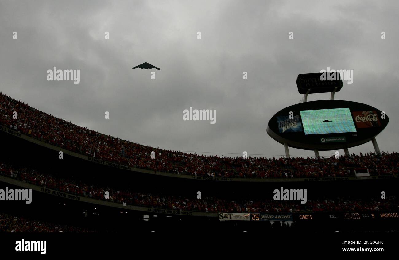 B-2 Stealth Bomber to fly over Chiefs game Sunday