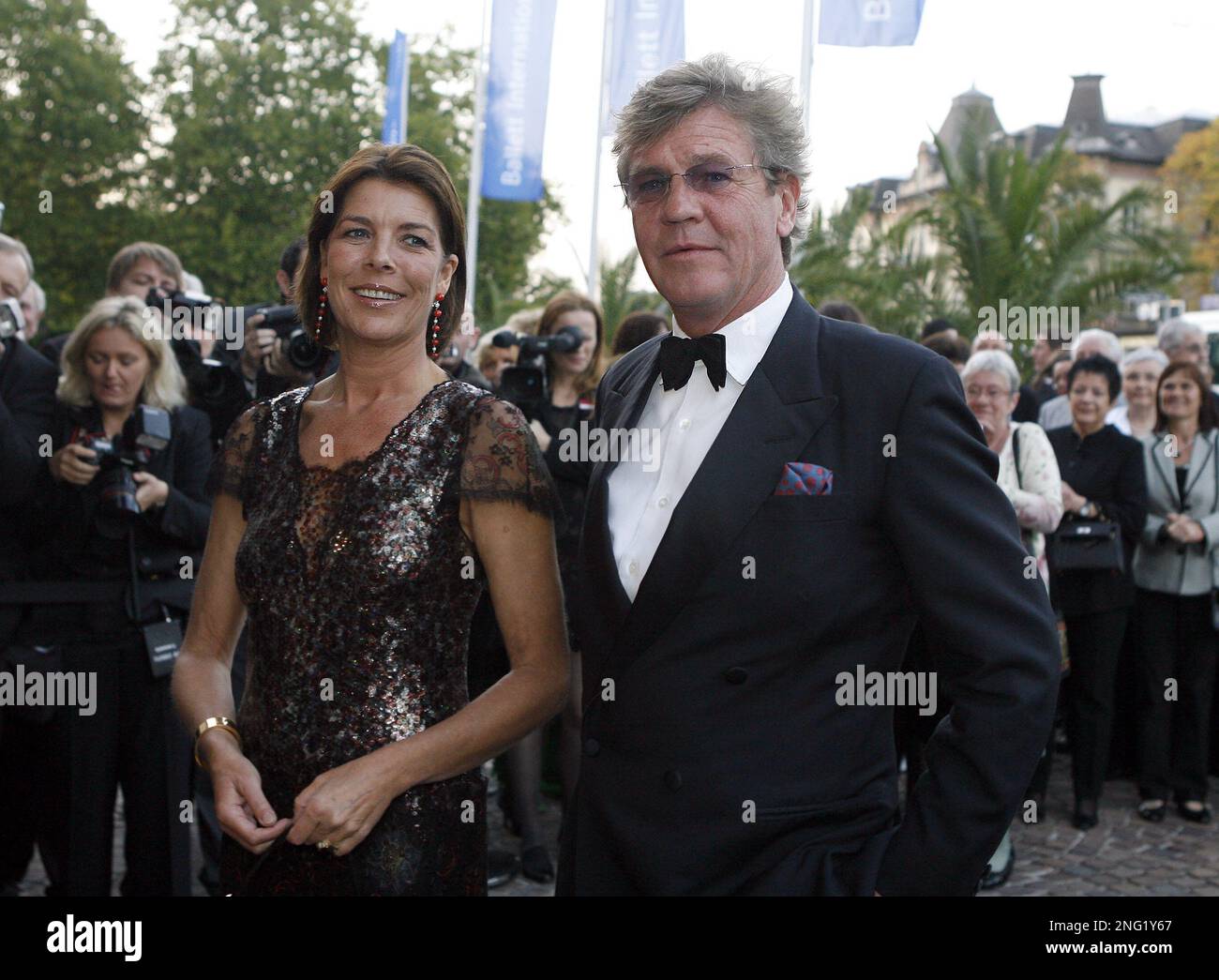 Prinz Ernst-August von Hannover, rechts, und seine Frau Prinzessin ...