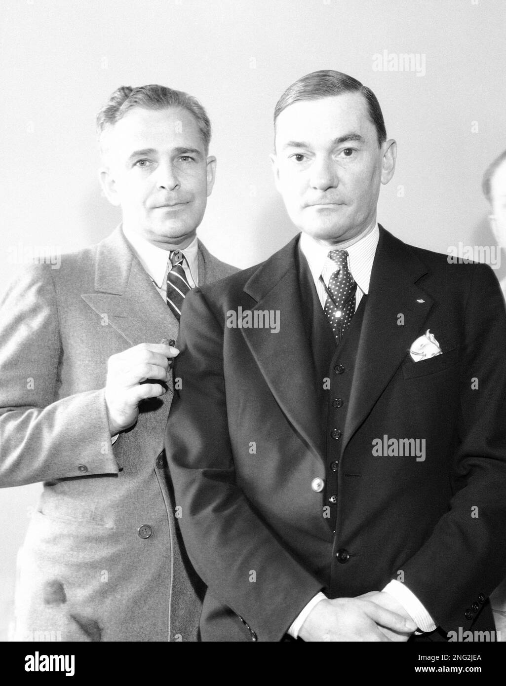 New York playwright, H.H. Van Loan, right, poses with writing partner Crane  Wilbur after he was a charge of contempt against him in connection with a  court order directing his payment of, image size:1025x1390