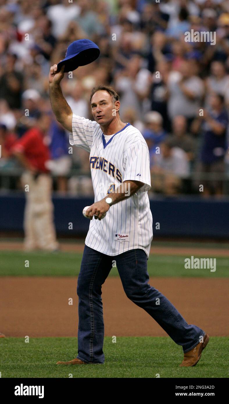 Former Milwaukee Brewer Paul Molitor acknowledges the crowd before a  baseball game between the Milwaukee Brewers and St. Louis Cardinals  Tuesday, Aug. 14, 2007, in Milwaukee. The Brewers hosted a reunion of