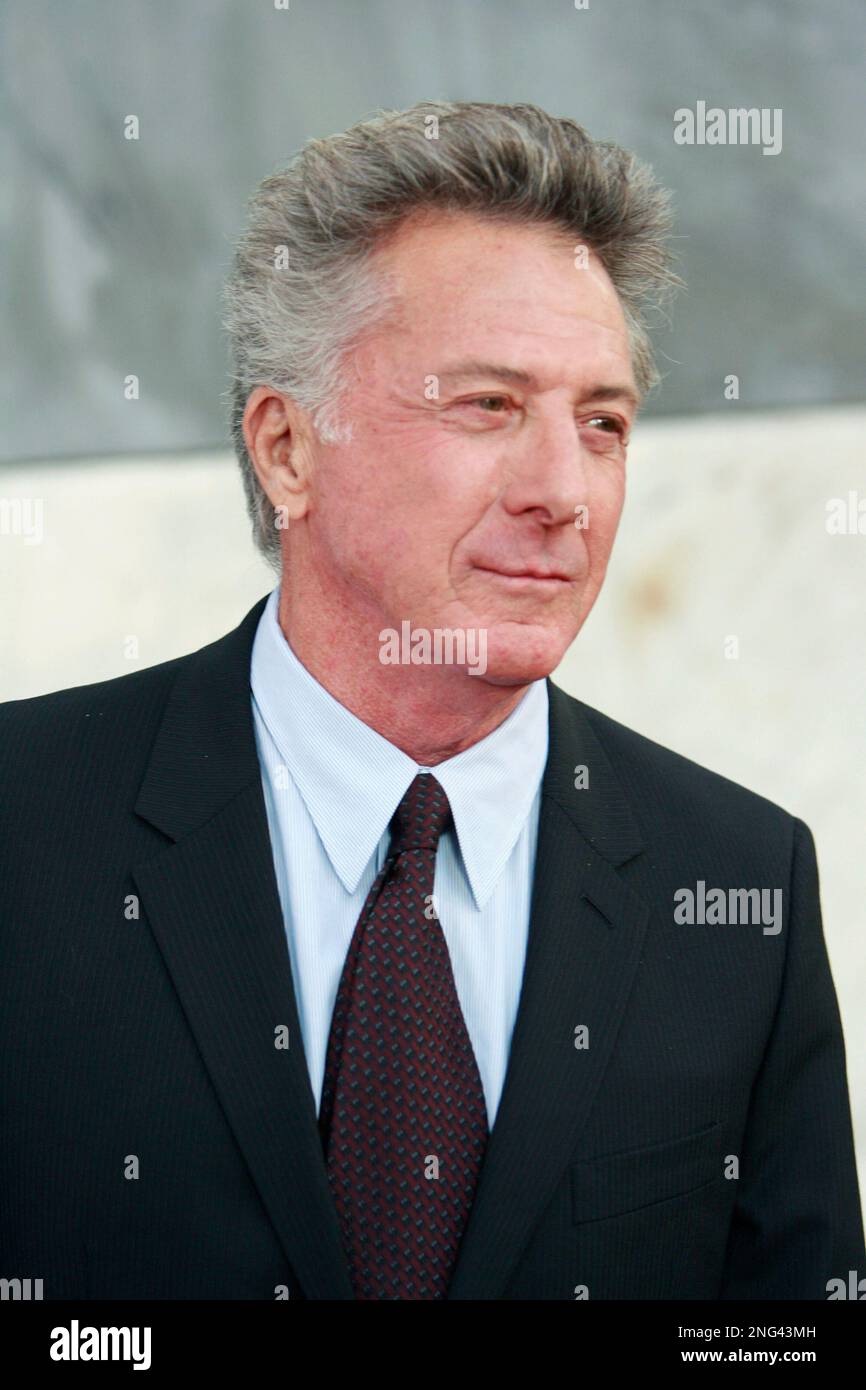 Dustin Hoffman arrives at the Los Angeles Film Festival Spirit of Independence Award ceremony