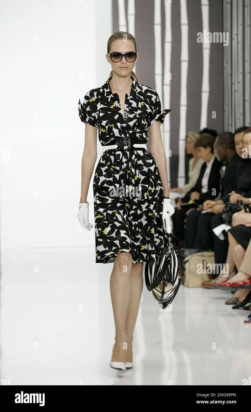 A model wears one of the designs in the 2008 Gucci resort collection by  Frida Giannini shown in New York, Thursday June 14, 2007. (AP Photo/Richard  Drew Stock Photo - Alamy