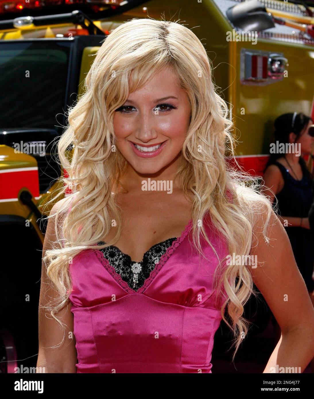 Who knew that Ashley Tisdale and Brittany Snow were in a Ghibli movie? No  one? Cool. This week on the podcast we covered Studio Ghibli films and  @Madelaine’s favorite Whisper of the Heart. ..., image size:1094x1390