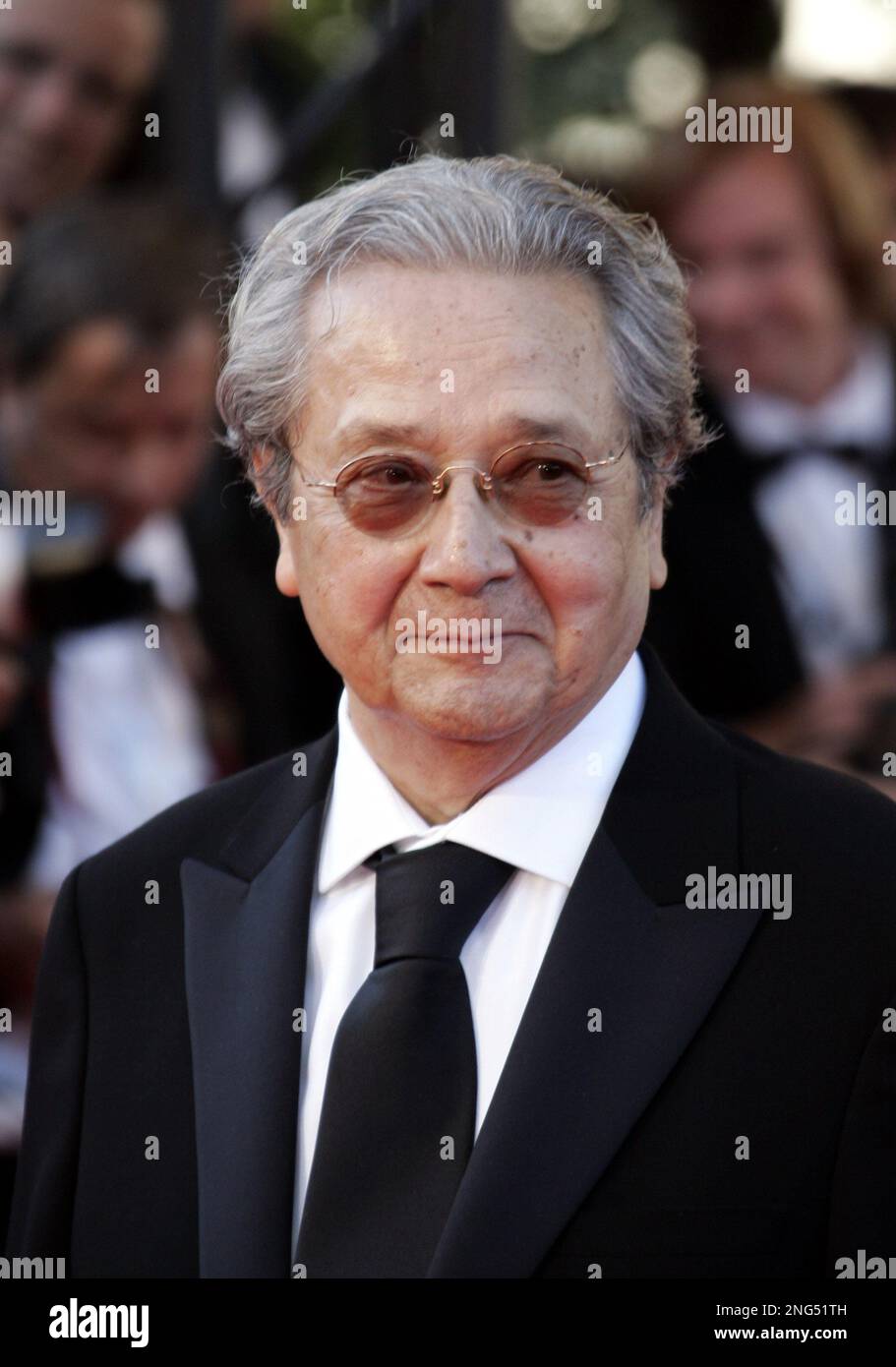 French lawyer Jacques Verges arrives for the screening of the film "Zodiac," at the 60th International film festival in Cannes, southern France, on Thursday, May 17, 2007. (AP Photo/Francois Mori) Stock Photo