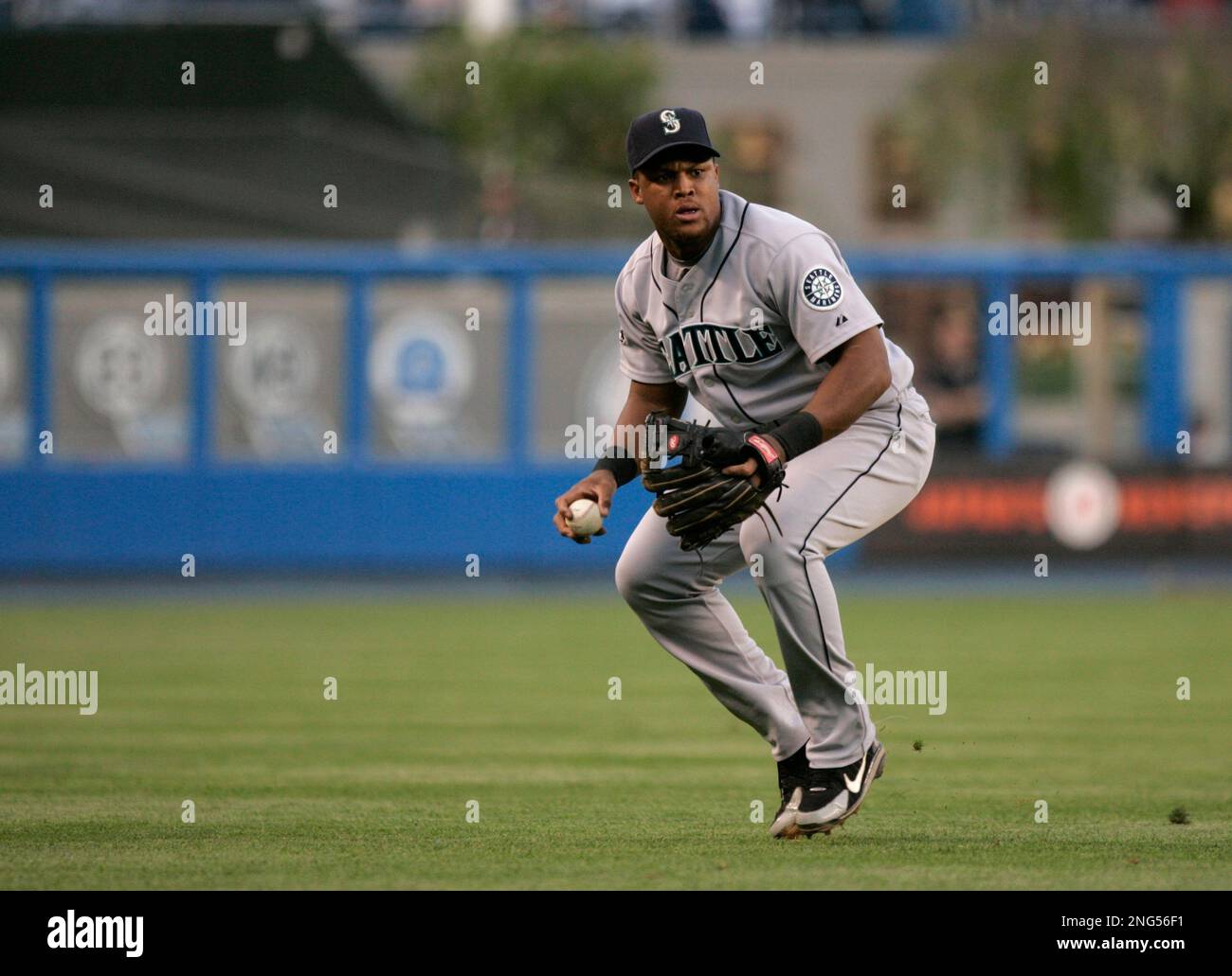 Seattle Mariners third baseman Adrian Beltre looks to make a throw to first  against the New York Yankees in Major League Baseball action Friday, May 4,  2007, at Yankee Stadium in New