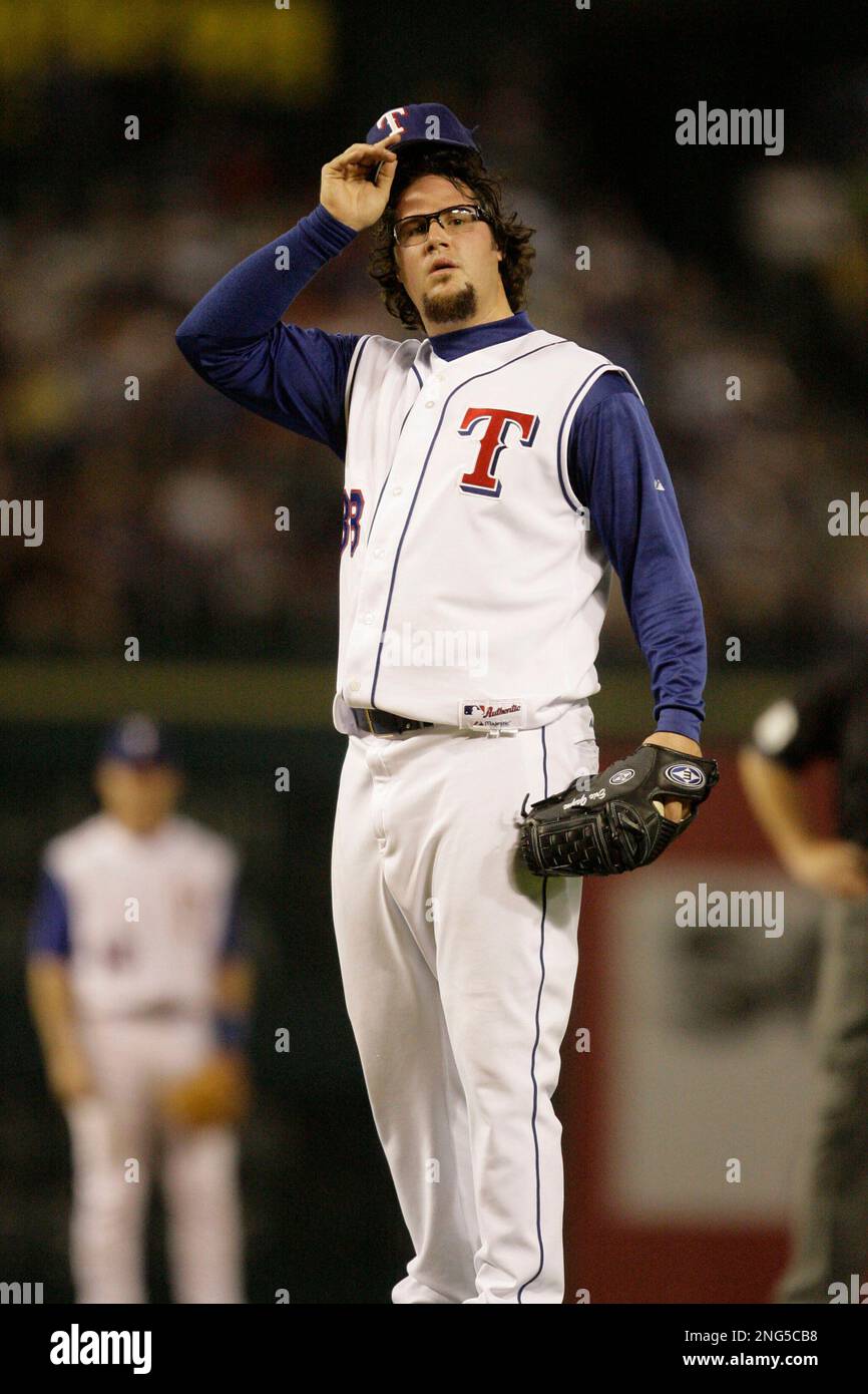 Eric Gagne Signs with the Texas Rangers