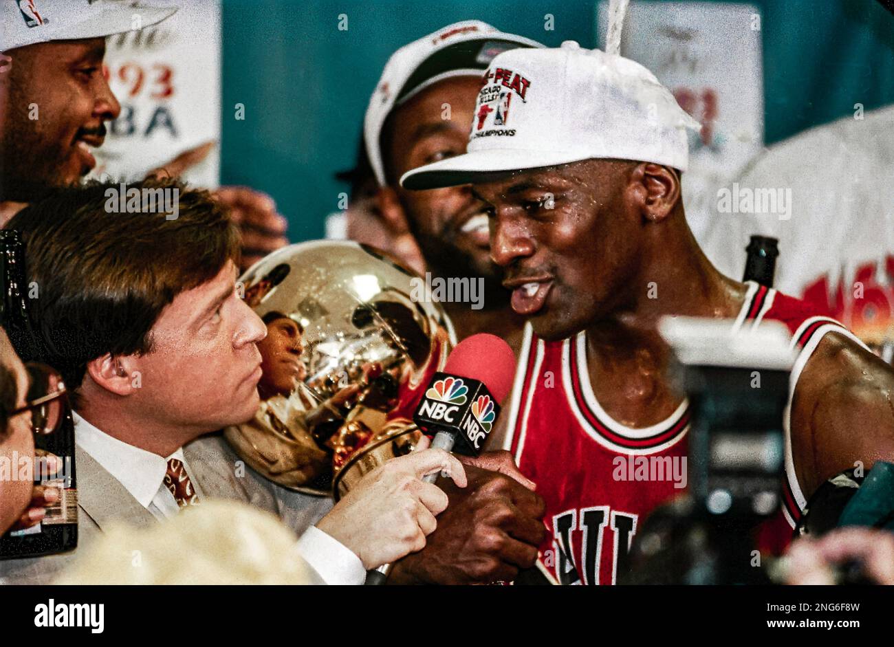 Michael Jordan during game 4 of the 1993 NBA Finals Stock Photo - Alamy