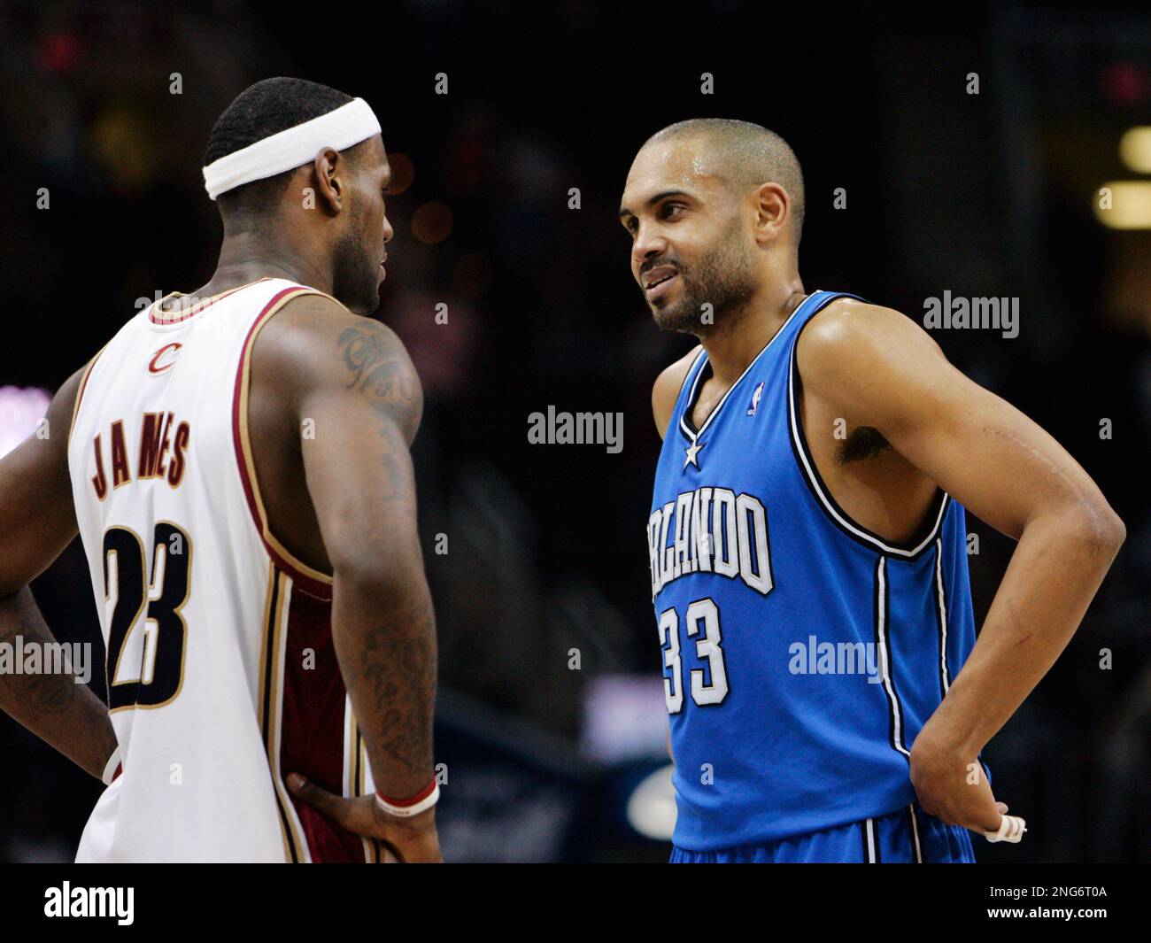 Orlando Magic&rsquo;s Grant Hill (33) talks with Cleveland Cavaliers 