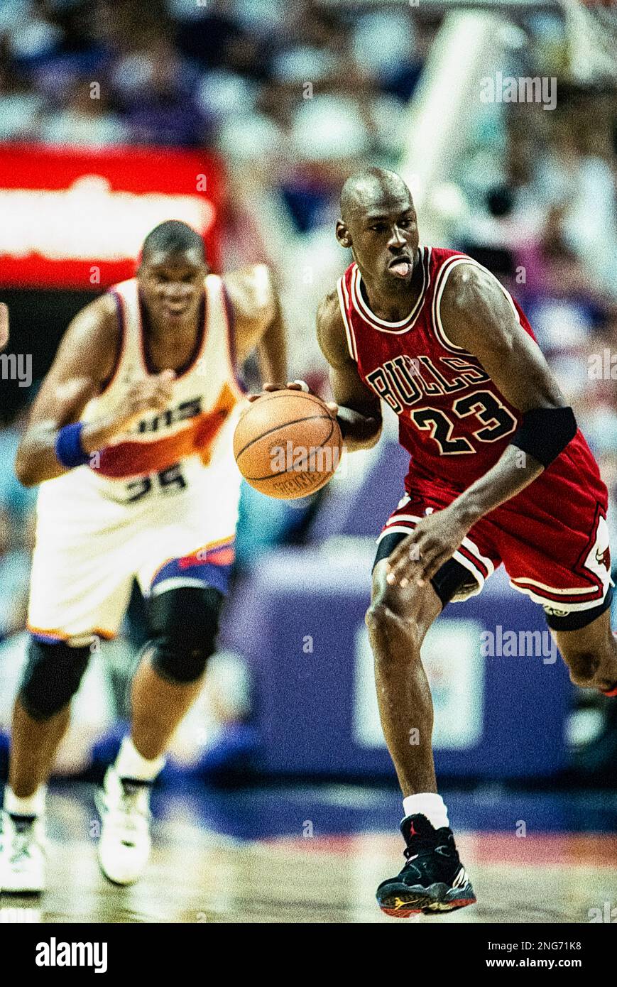 Michael jordan 1997 finals hi-res stock photography and images - Alamy