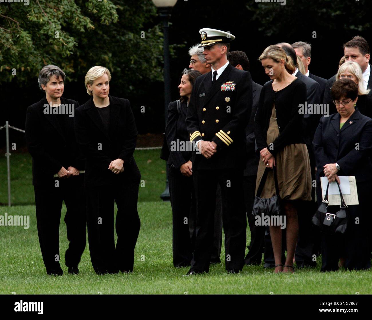 Mary Cheney, second from left, the openly gay daughter of Vice(02)