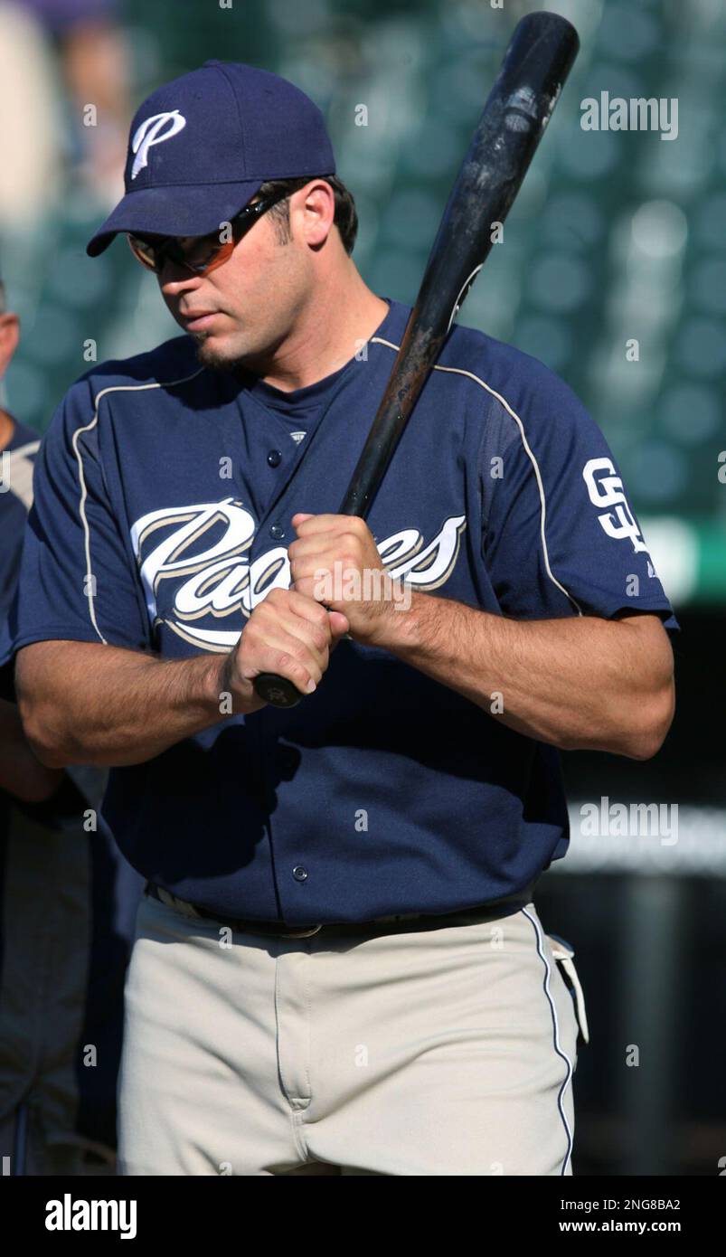 San Diego Padres' Ryan Klesko heads to the batting cage during the