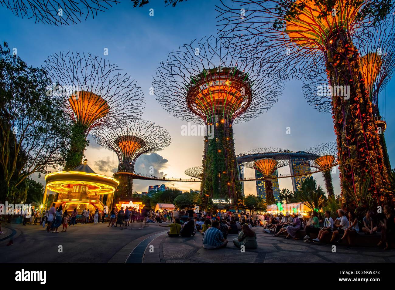 Carnival Games and Amusement Rides at Supertree Grove, River Hongbao ...