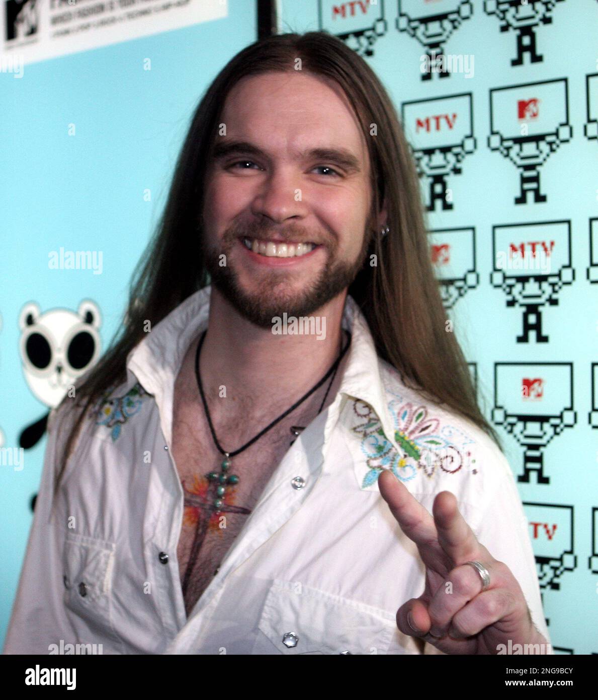 Singer Bo Bice appears backstage during MTV's "Total Request Live" show
