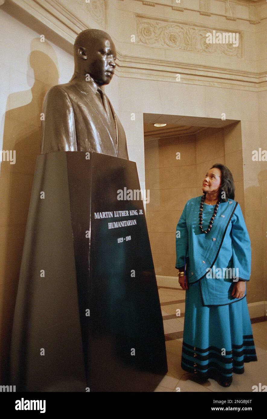 Coretta Scott King, widow of slain civil rights leader and humanitarian ...