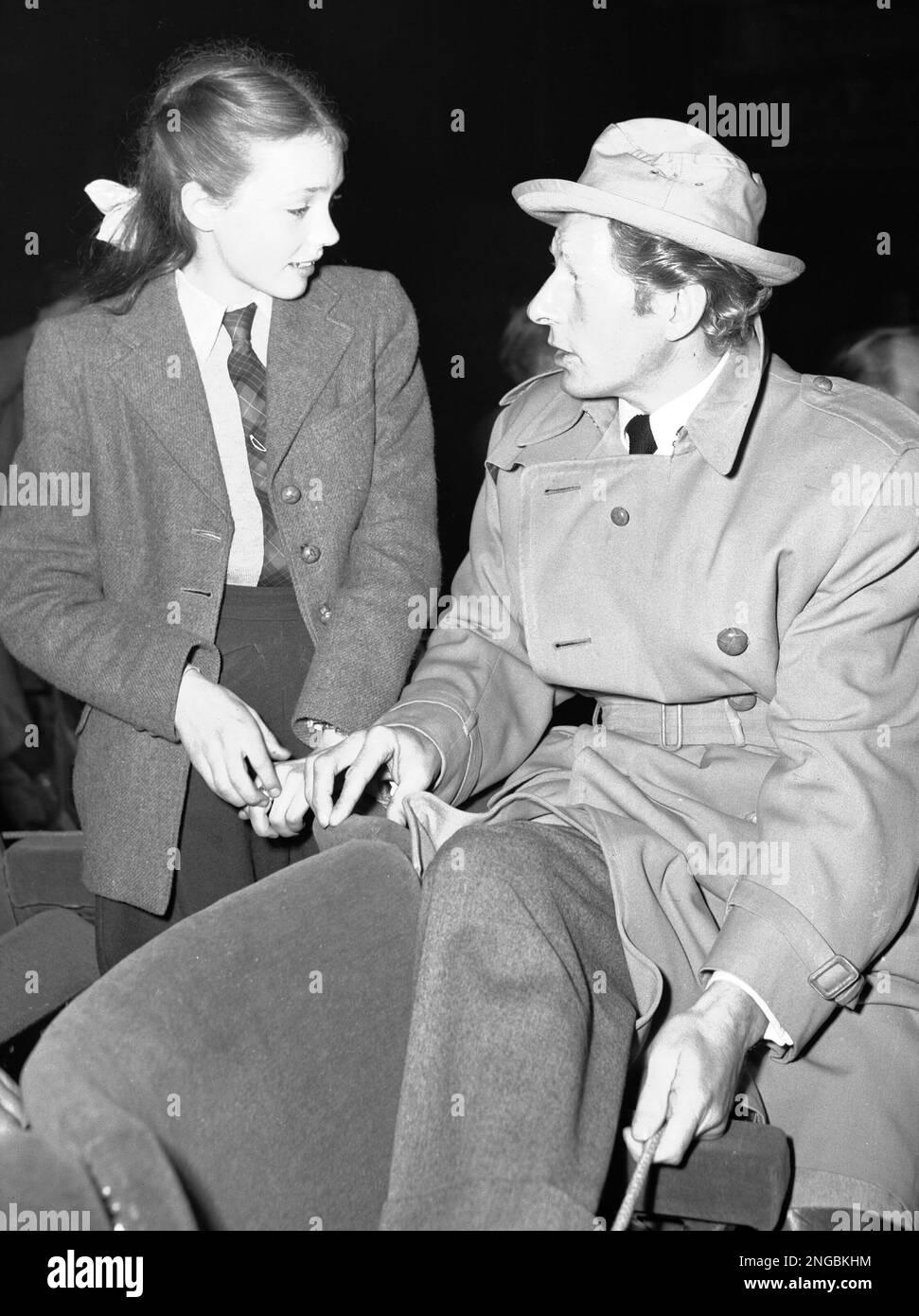 British singer Julie Andrews talks to U.S. comedian Danny Kaye on the ...