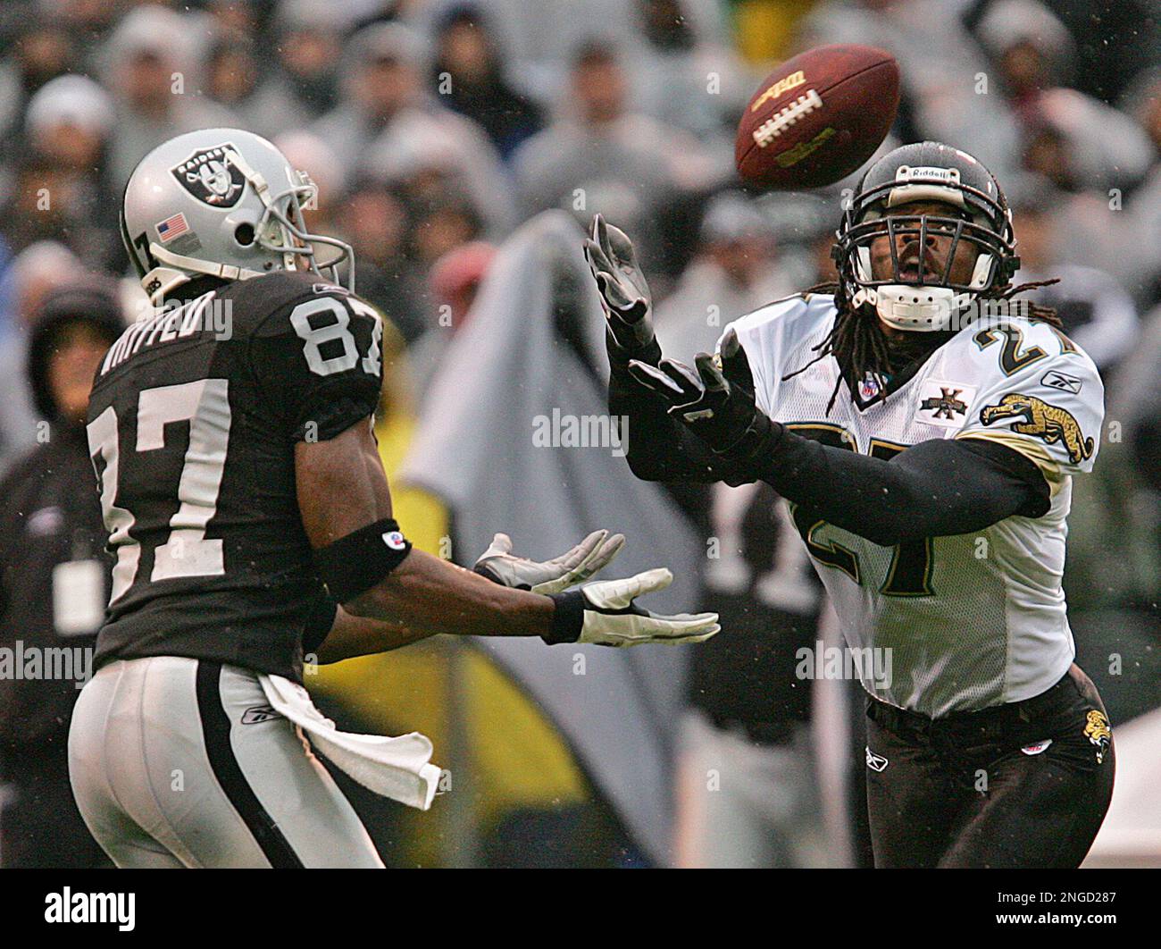 28 November 2010: Jacksonville Jaguars cornerback Rashean Mathis (27)  during the game where the New York Giants hosted the Jacksonville Jaguars  at the New Meadowlands Stadium in East Rutherford, NJ. The Giants