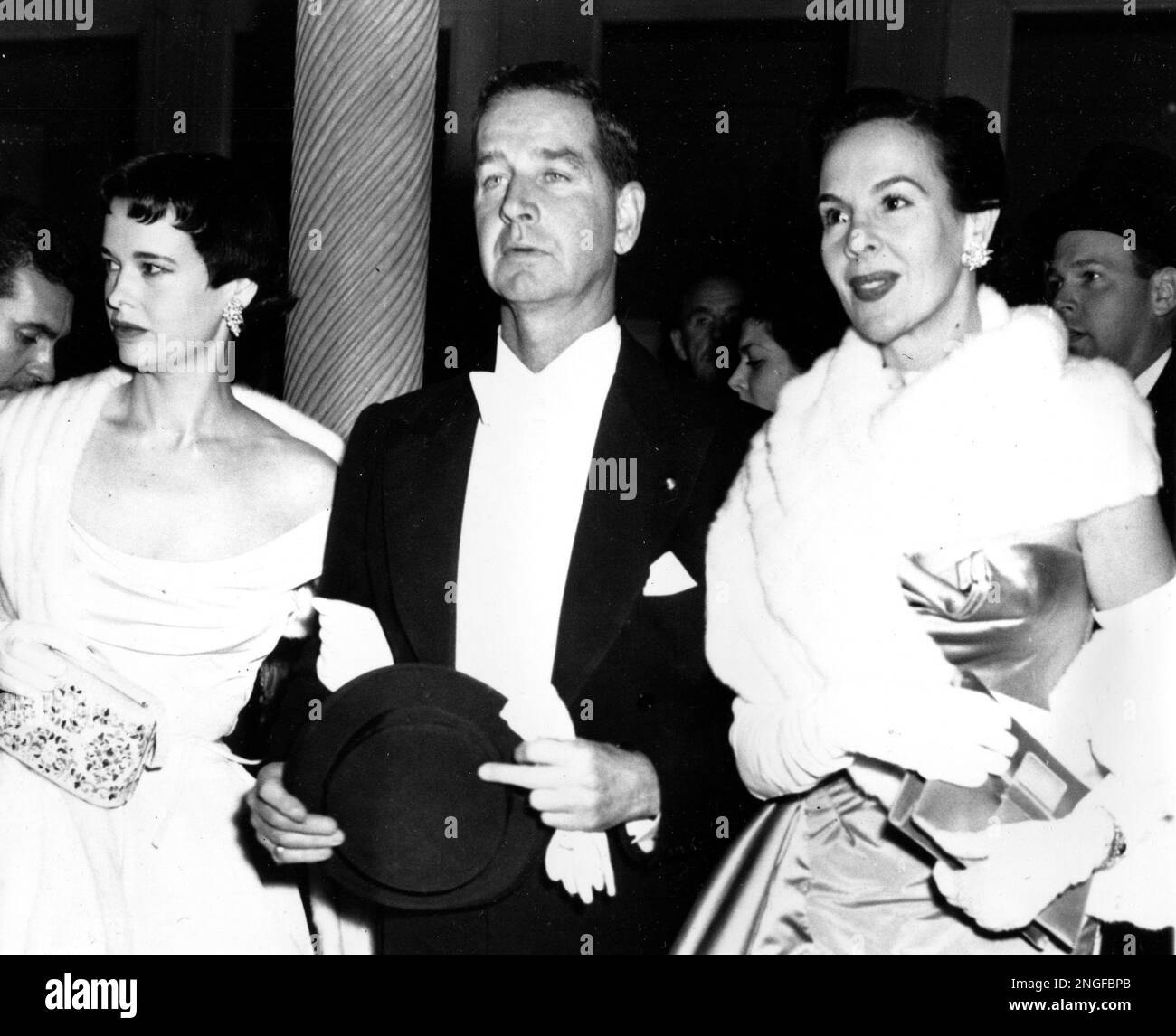 Gloria Vanderbilt Stokowski, left, her cousin Cornelius "Sonny