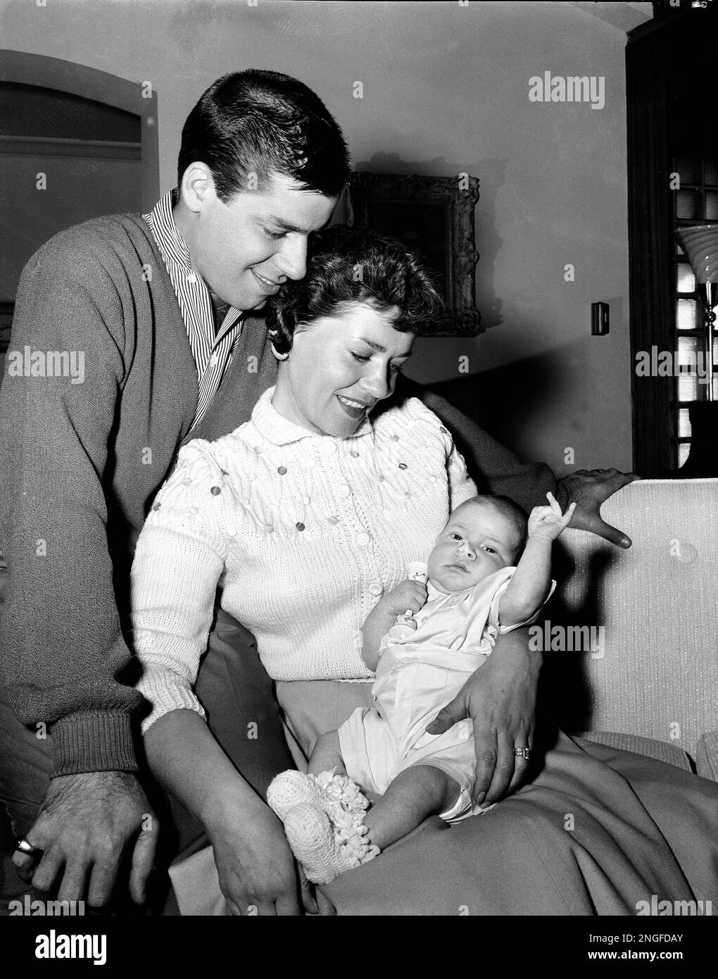 Actor comedian Jerry Lewis and his wife, singer Patti, pose with their