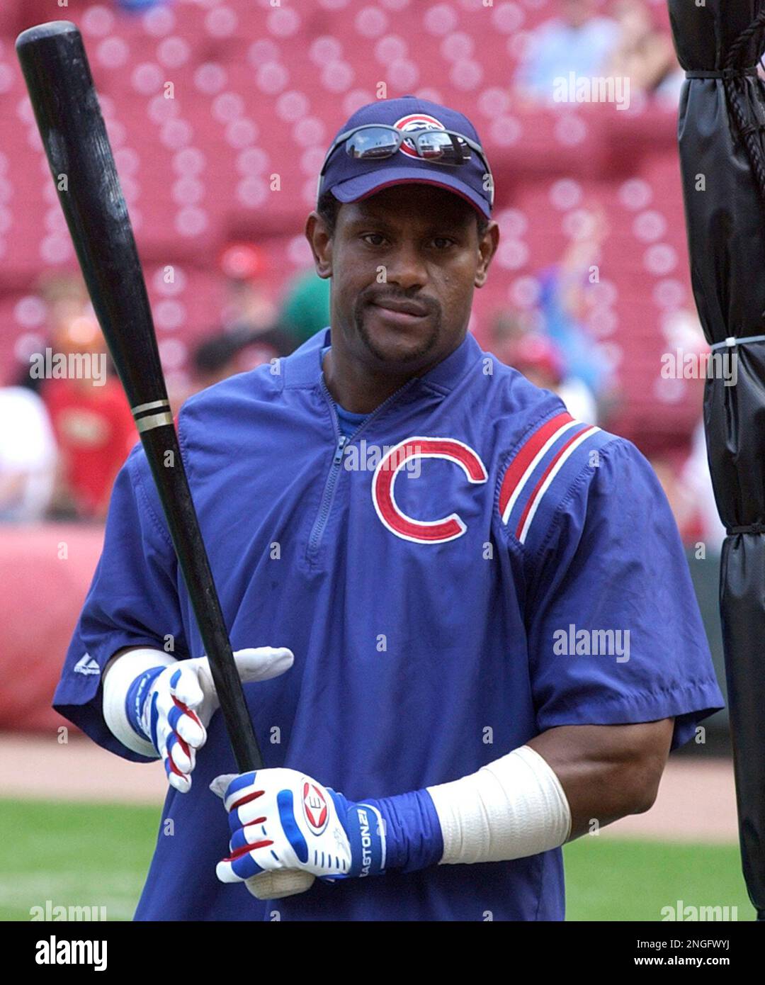 Chicago Cubs' Sammy Sosa takes batting practice, Tuesday, June 17
