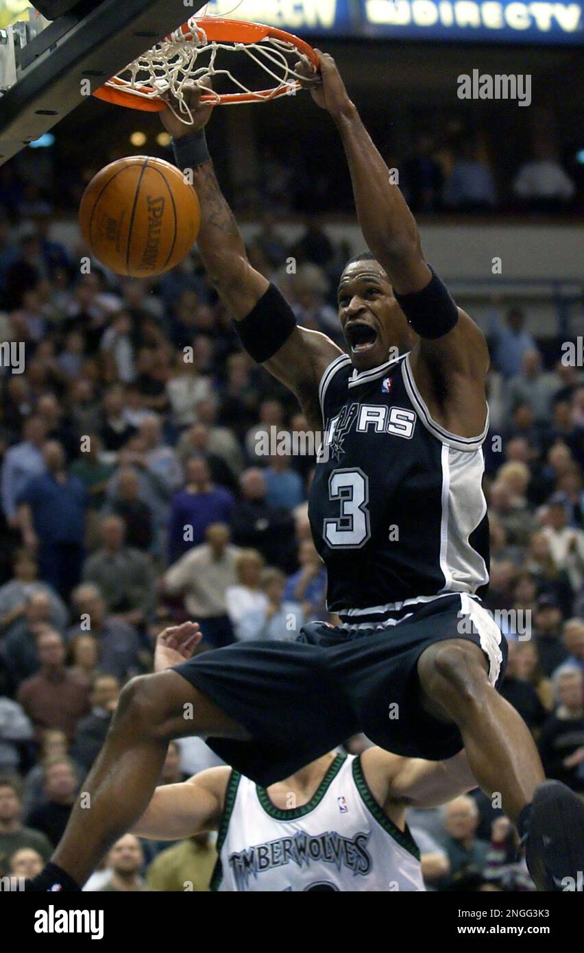 瑠衣@緊急のメッセージ以外は不要です　 America+black San Antonio Spurs guard Stephen Jackson lets out a yell as