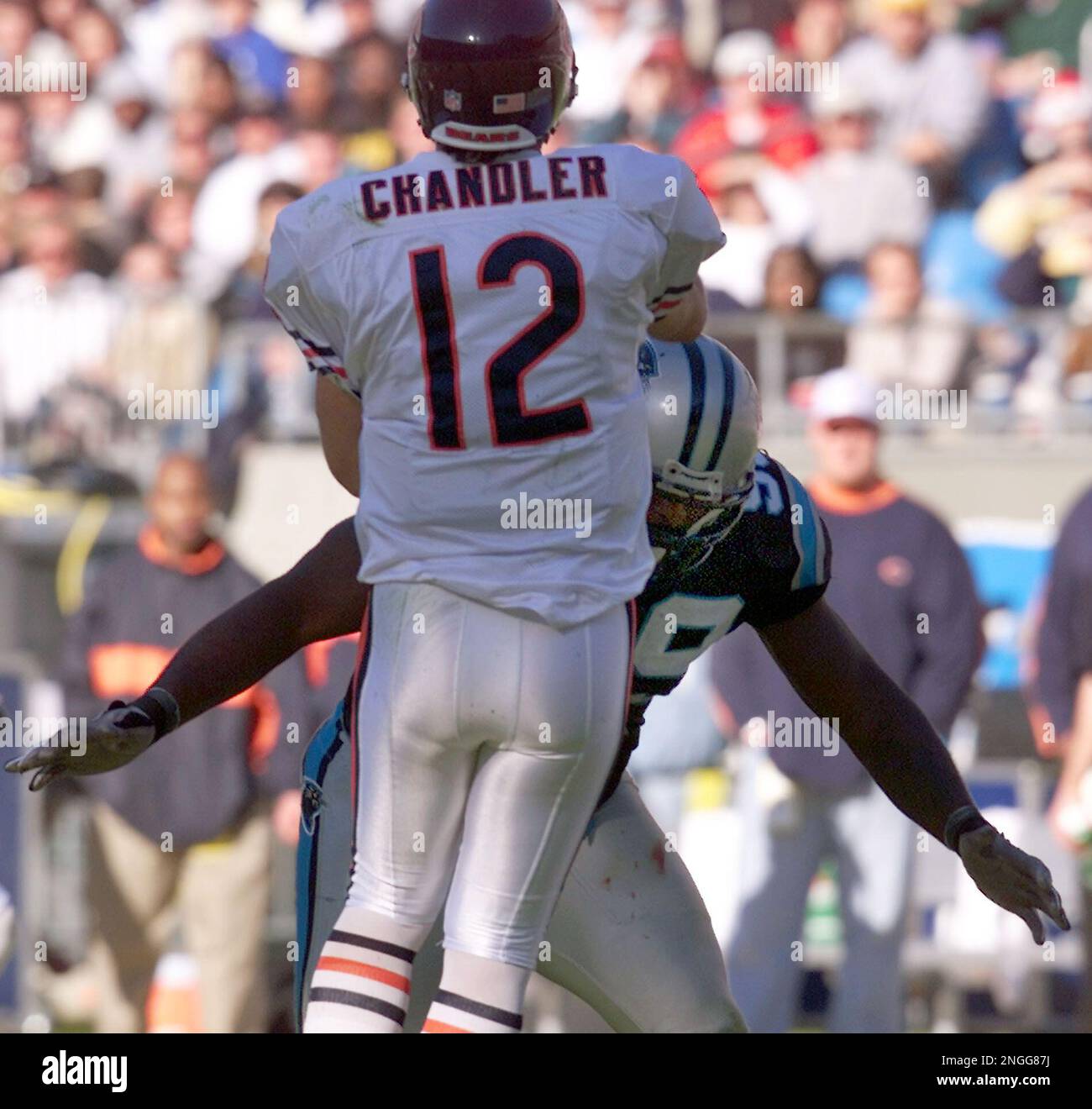 Chicago Bears starting quarterback Chris Chandler drops back to pass aginst  the San Diego Chargers defense in their game at the new Soldier Field in  Chicago, Il., November 2, 2003. The Bears